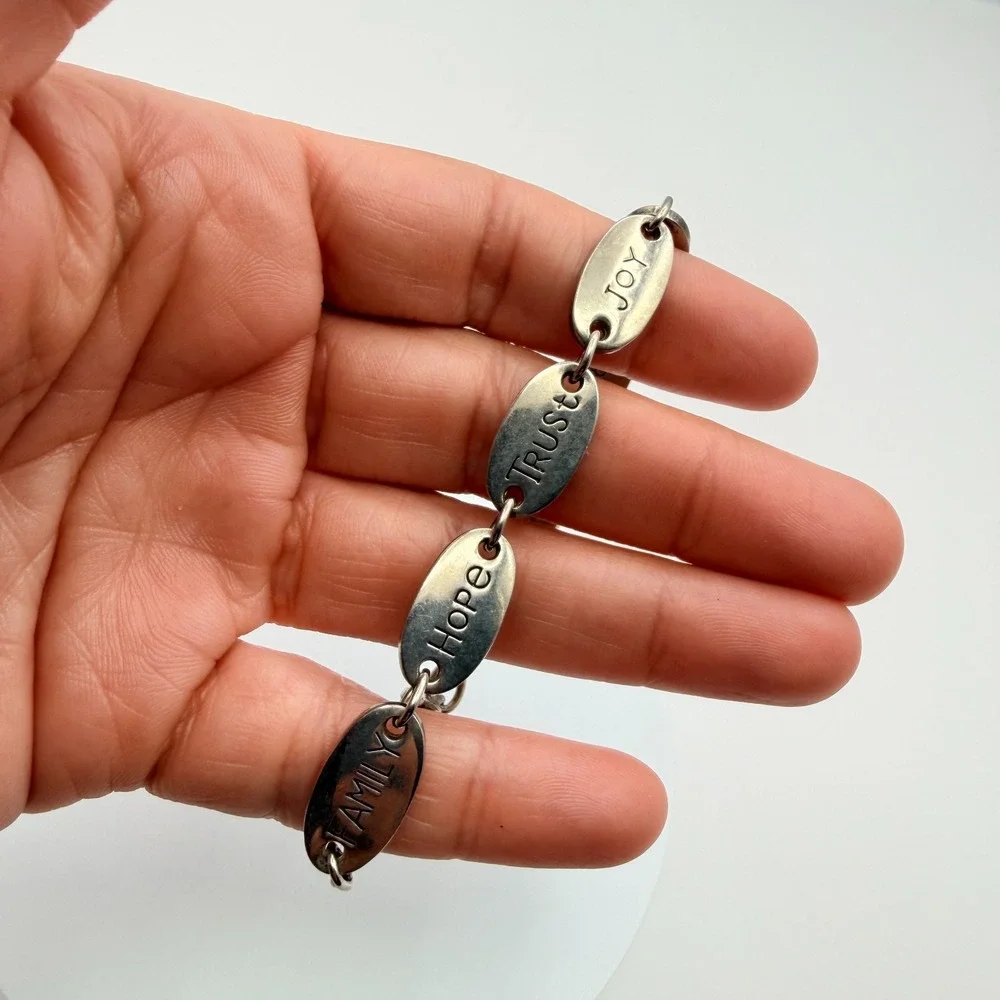 Vintage 90s Silver Tone Inspirational Message Oval Link Bracelet Fashion Jewelry